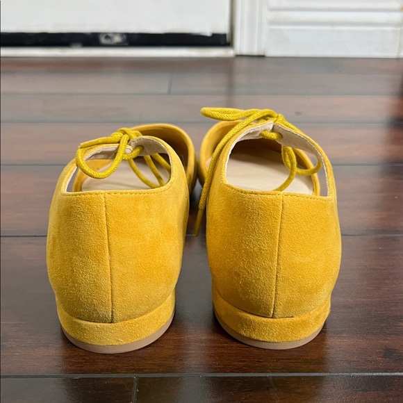 Anthropologie Seychelles Women's Ankle Tie Suede Flats Yellow size 10 New Boho - Picture 6 of 9